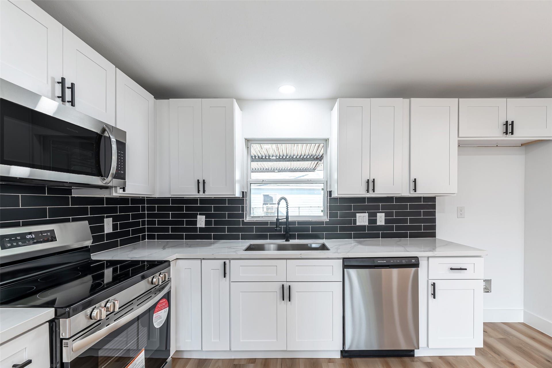 8658 Sonneville Drive, Houston, TX 77080