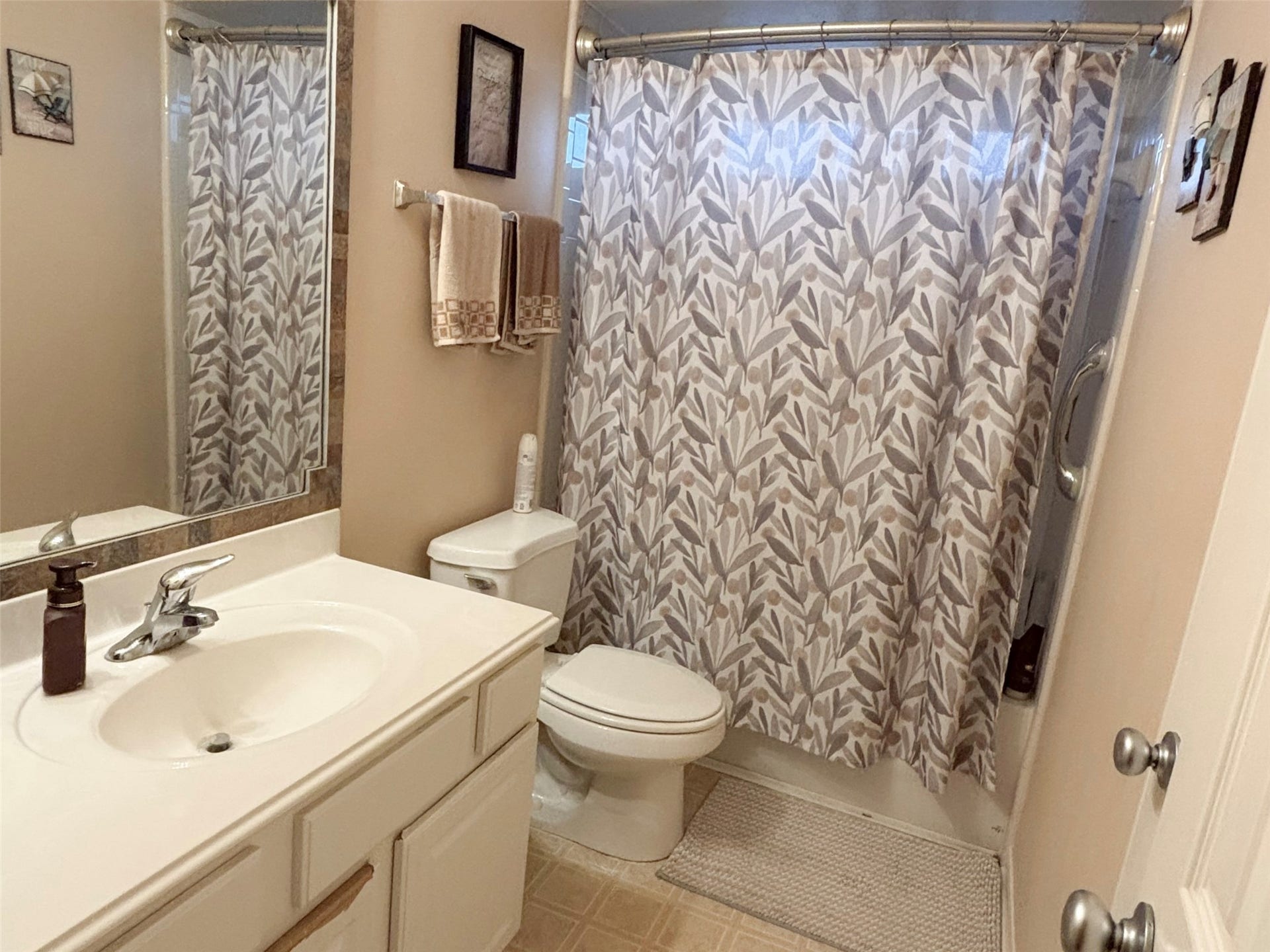 3811 Trent Cove Ln, Pearland, TX 77584 3811 Trent Cove Ln, Pearland, TX 77584