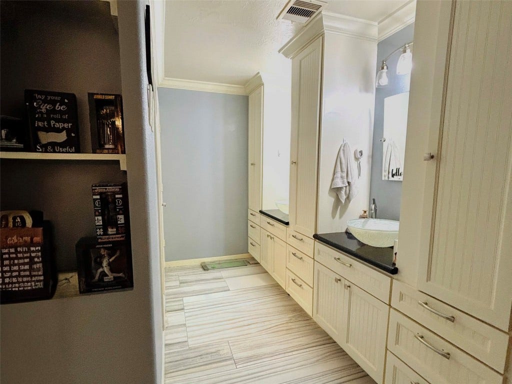 3811 Trent Cove Ln, Pearland, TX 77584 3811 Trent Cove Ln, Pearland, TX 77584