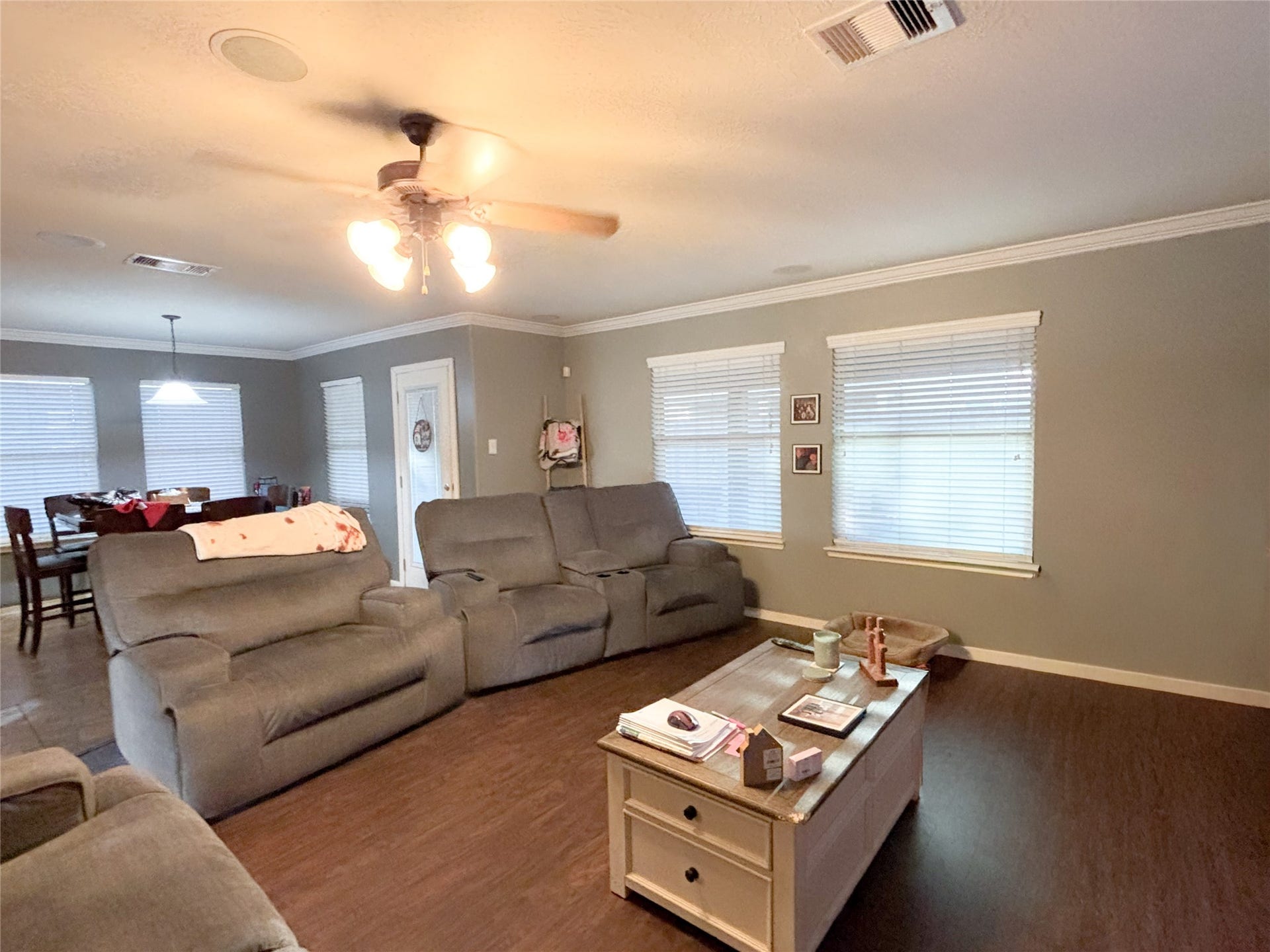 3811 Trent Cove Ln, Pearland, TX 77584 3811 Trent Cove Ln, Pearland, TX 77584