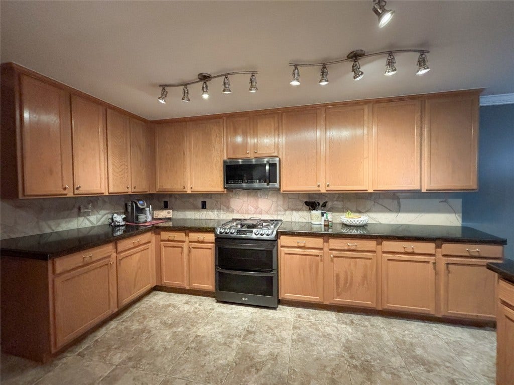 3811 Trent Cove Ln, Pearland, TX 77584 3811 Trent Cove Ln, Pearland, TX 77584