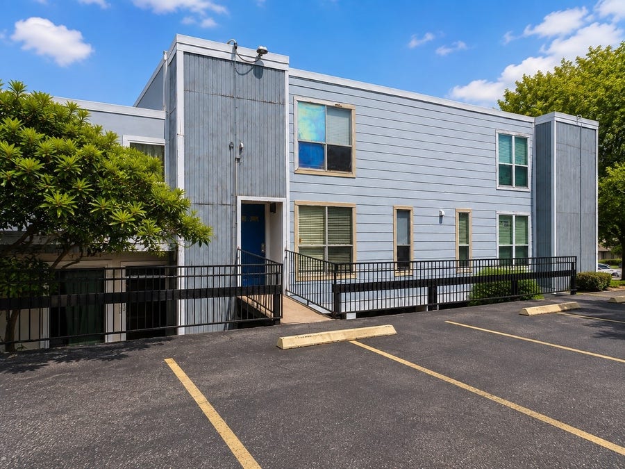 Property photo for 781 Country Place Drive, #2032, Houston, TX