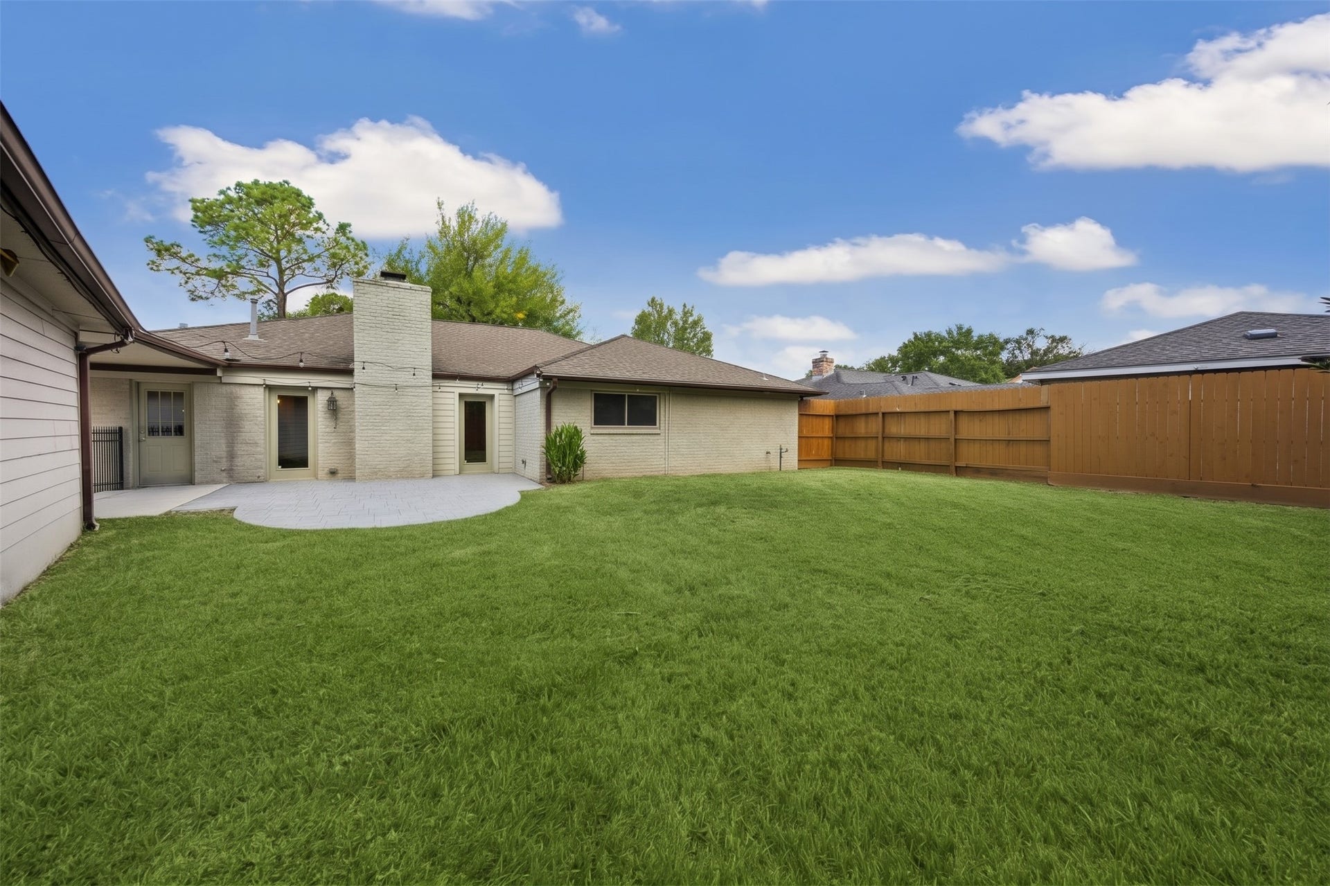 10831 Olympia Drive, Houston, TX 77042 The expansive backyard provides endless green space and an array of possibilities for you to create your own personal outdoor oasis.