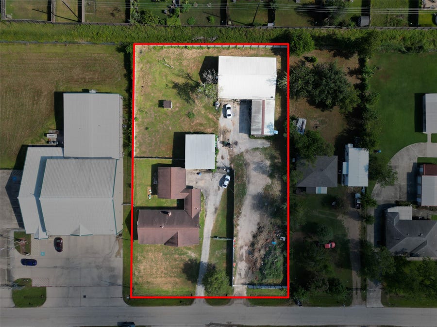 Property photo for 2934 Washington Drive, Houston, TX