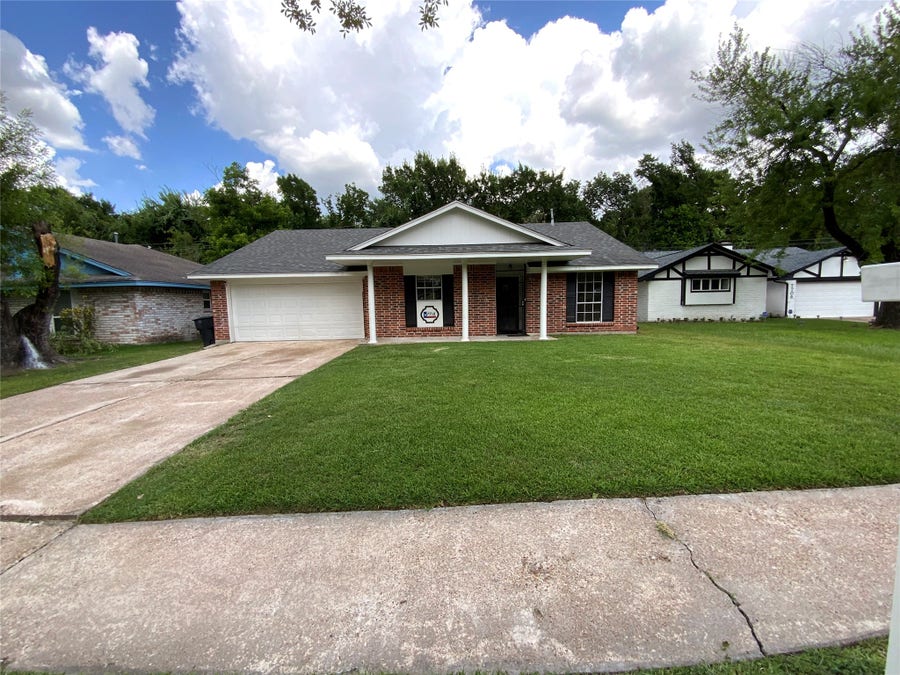 Property photo for 7710 Ashmole Lane, Houston, TX