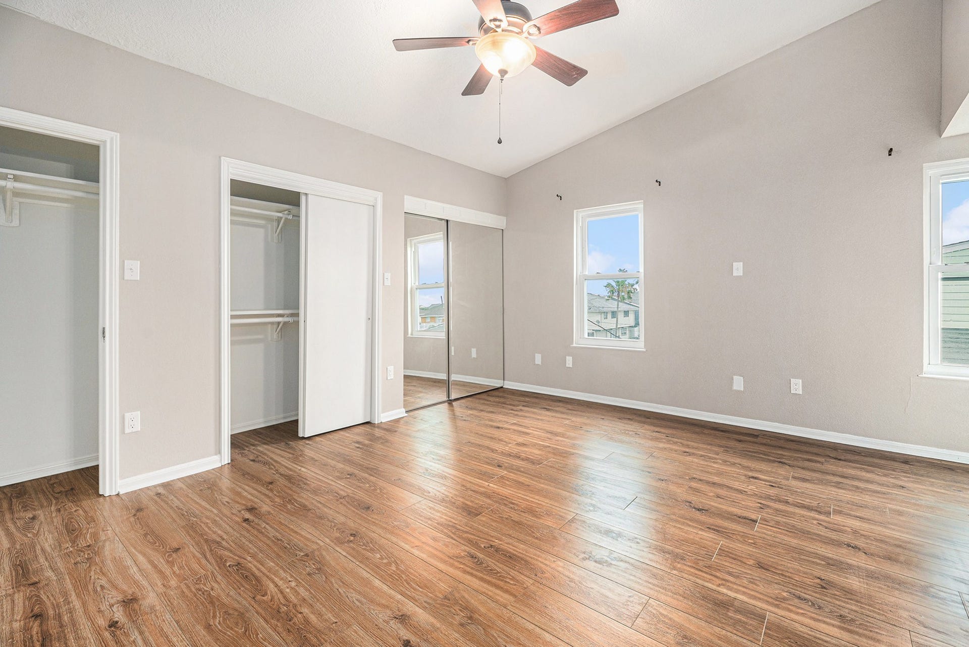 658 Warsaw Street, Bayou Vista, TX 77563 Primary Bedroom