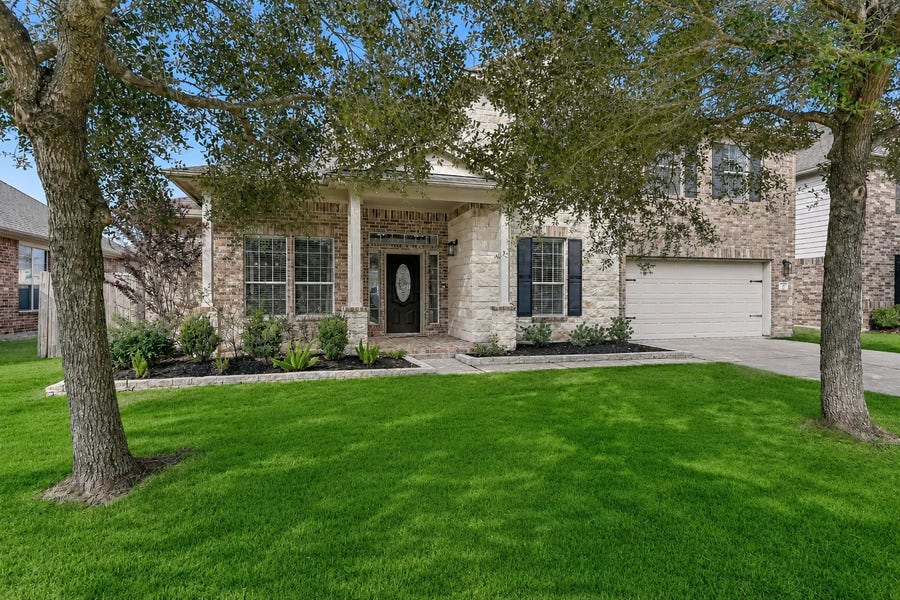 Property photo for 1117 Richards Drive, Friendswood, TX