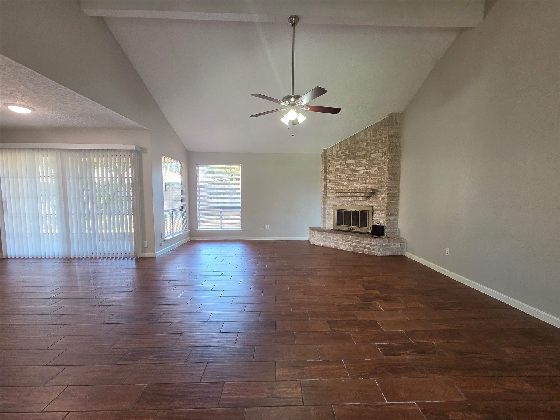 5723 Flax Bourton Street, Humble, TX 77346 5723 Flax Bourton Street, Humble, TX 77346