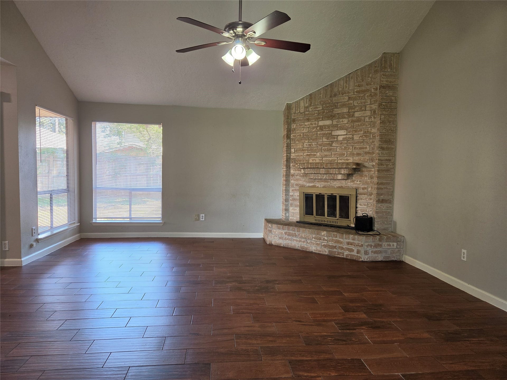 5723 Flax Bourton Street, Humble, TX 77346 5723 Flax Bourton Street, Humble, TX 77346