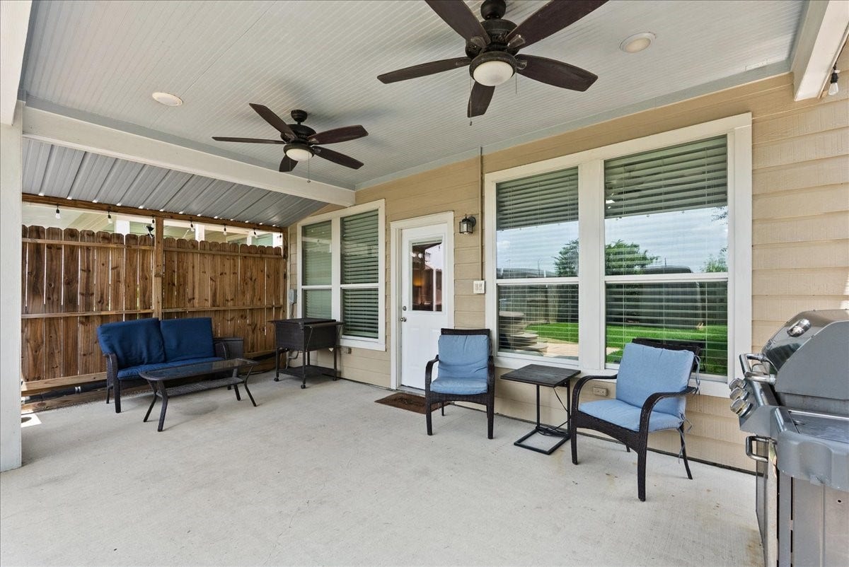 838 San Jacinto Circle, Baytown, TX 77521 838 San Jacinto Circle, Baytown, TX 77521