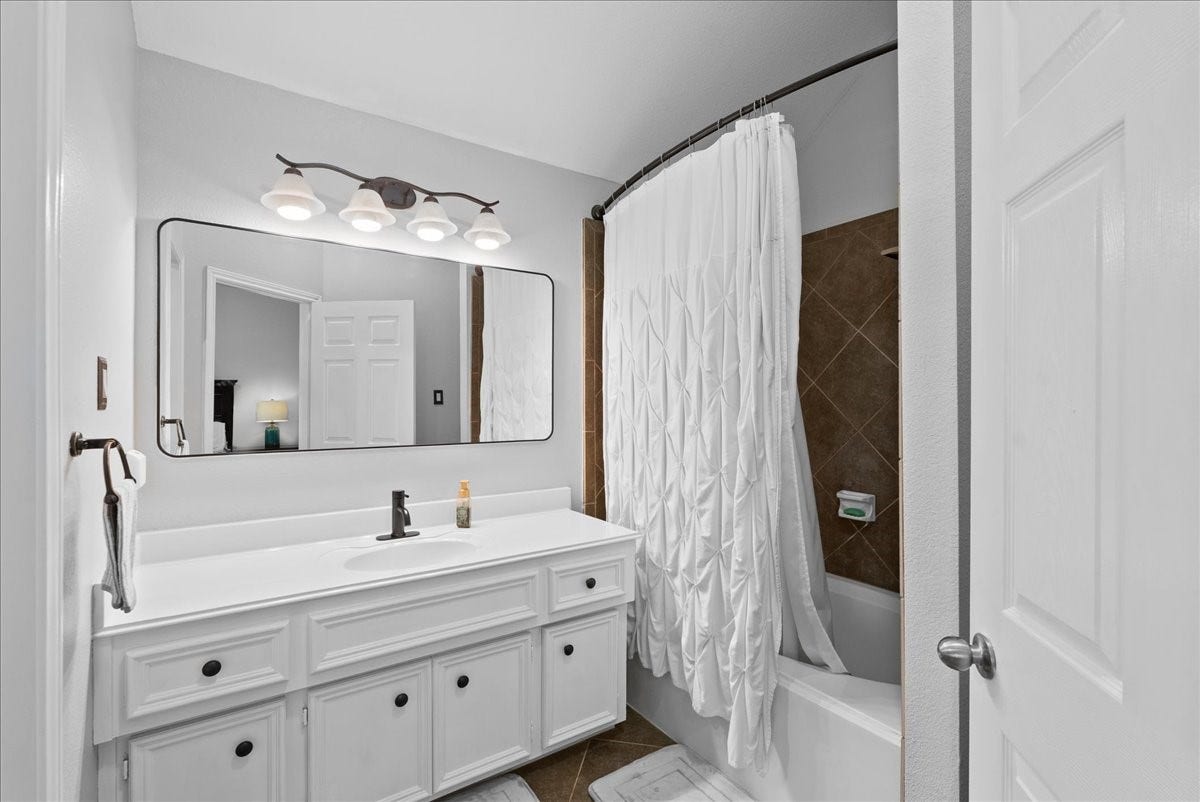 838 San Jacinto Circle, Baytown, TX 77521 838 San Jacinto Circle, Baytown, TX 77521
