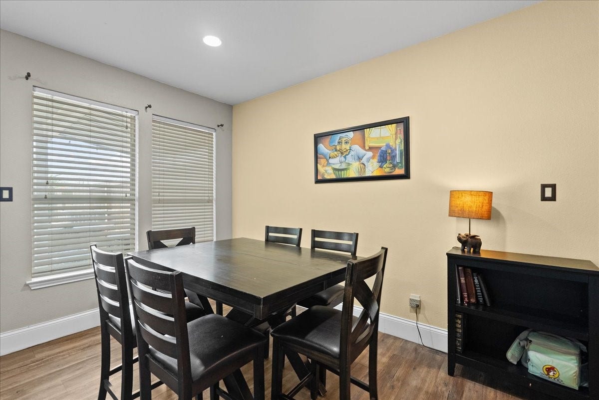 838 San Jacinto Circle, Baytown, TX 77521 838 San Jacinto Circle, Baytown, TX 77521