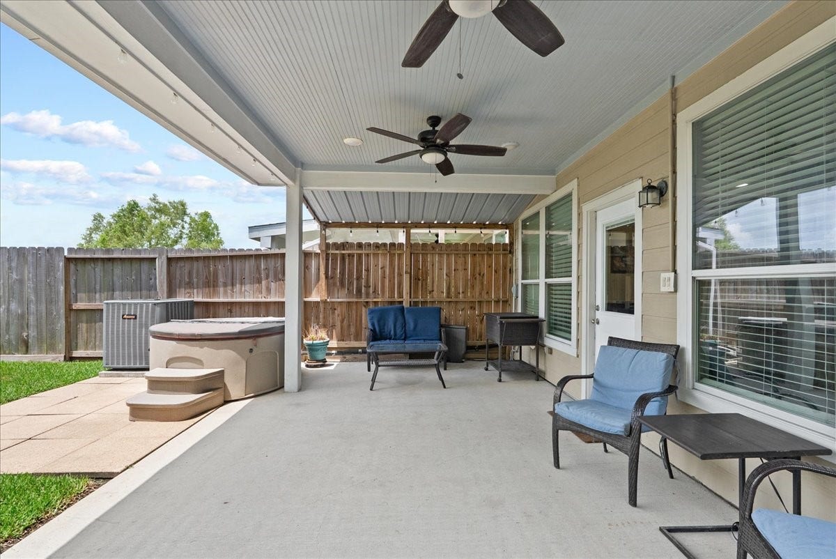 838 San Jacinto Circle, Baytown, TX 77521 838 San Jacinto Circle, Baytown, TX 77521