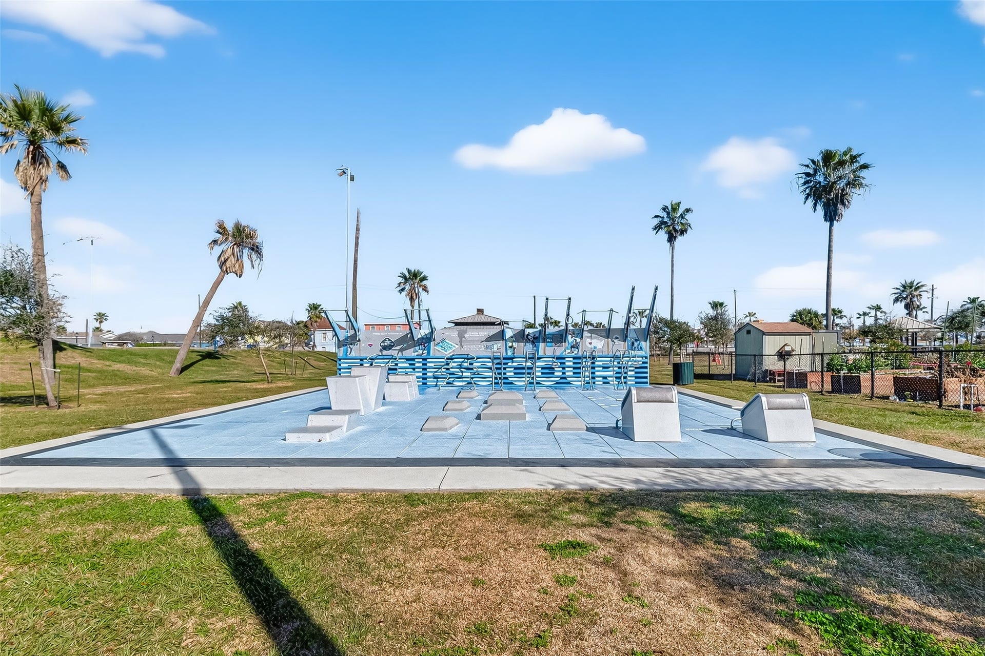 2015 28TH ST, Galveston, TX 77550 2015 28TH ST, Galveston, TX 77550