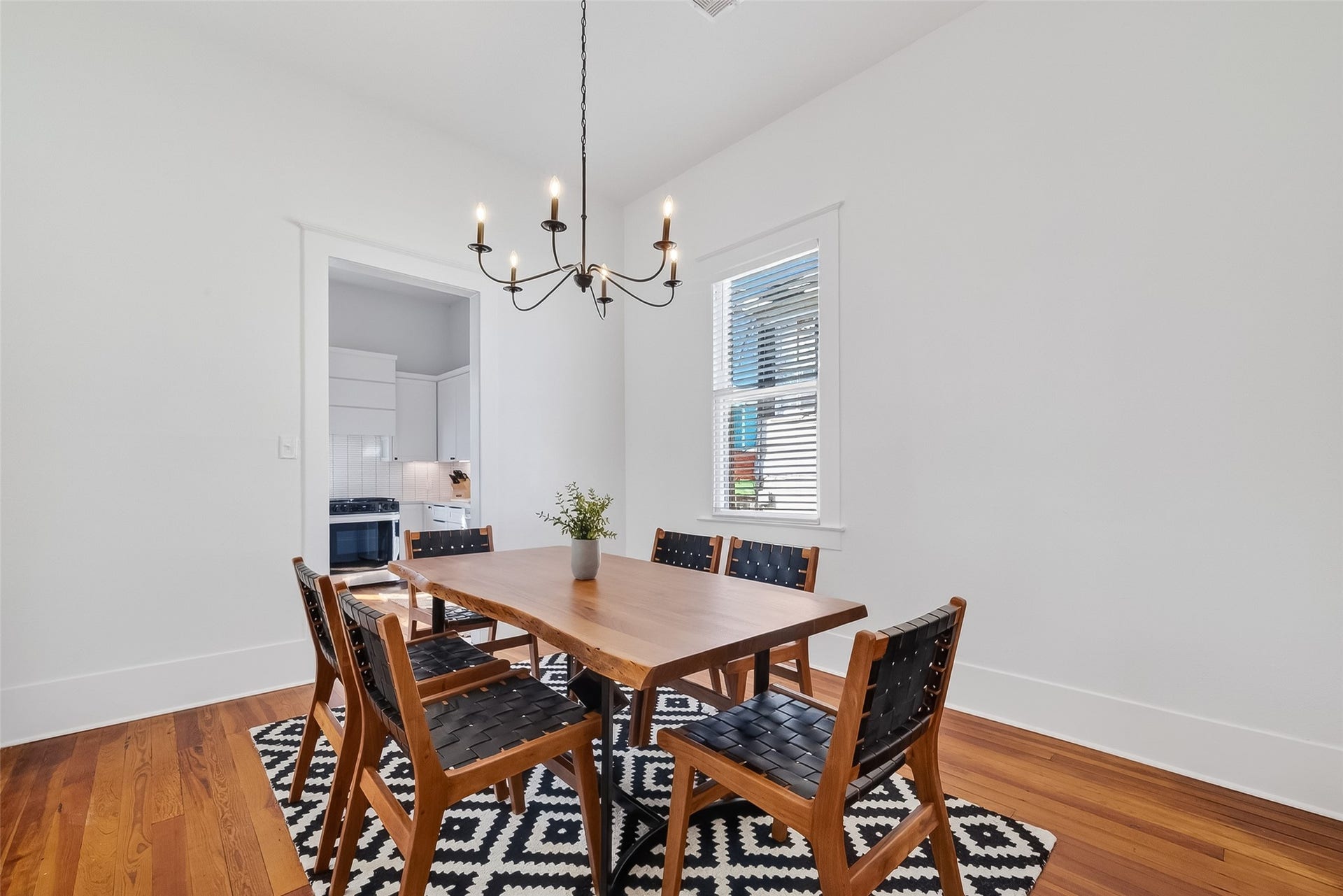 2015 28TH ST, Galveston, TX 77550 2015 28TH ST, Galveston, TX 77550
