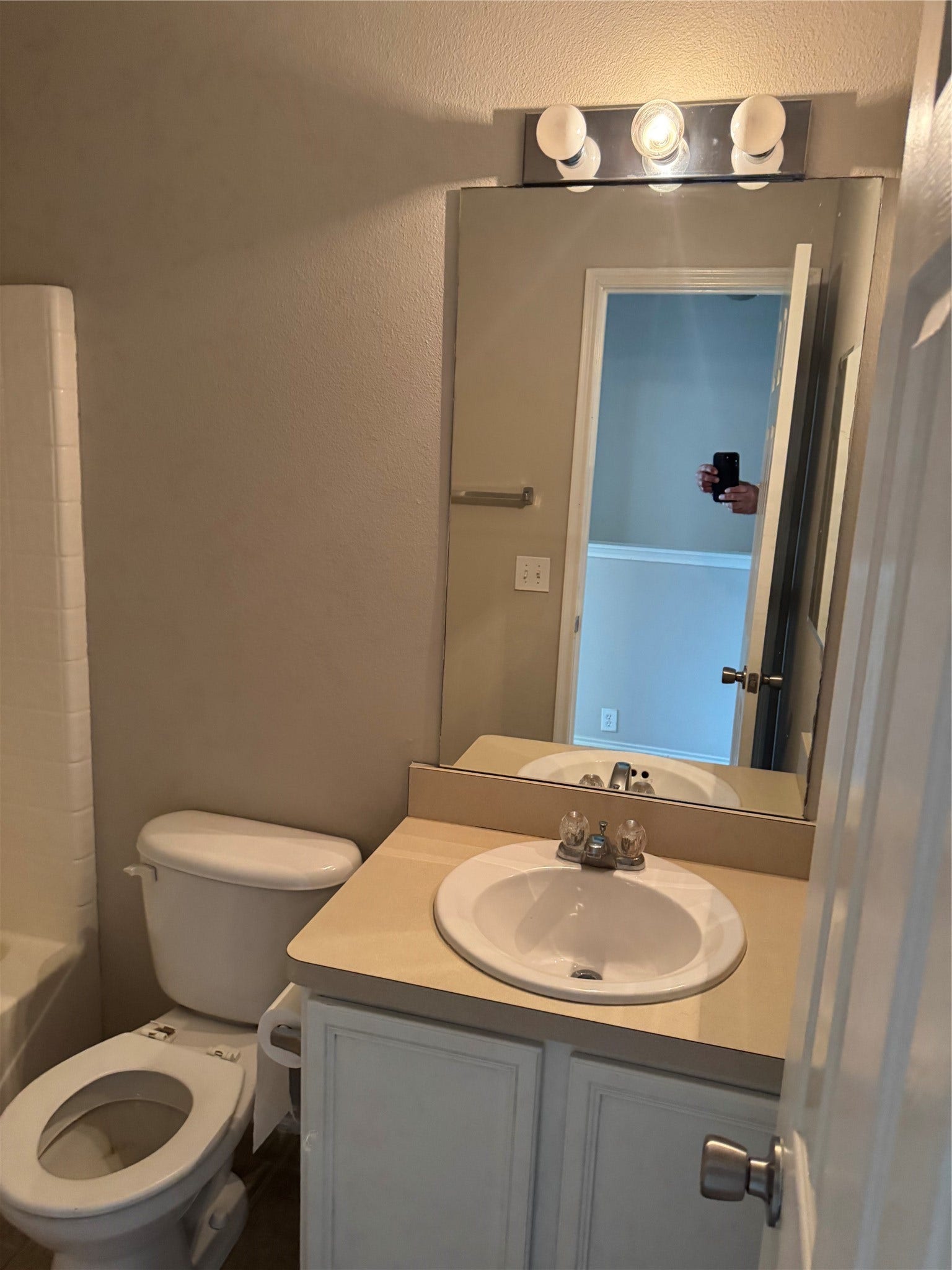16867 Mammoth Springs Drive, Hockley, TX 77095 16867 Mammoth Springs Drive, Hockley, TX 77095