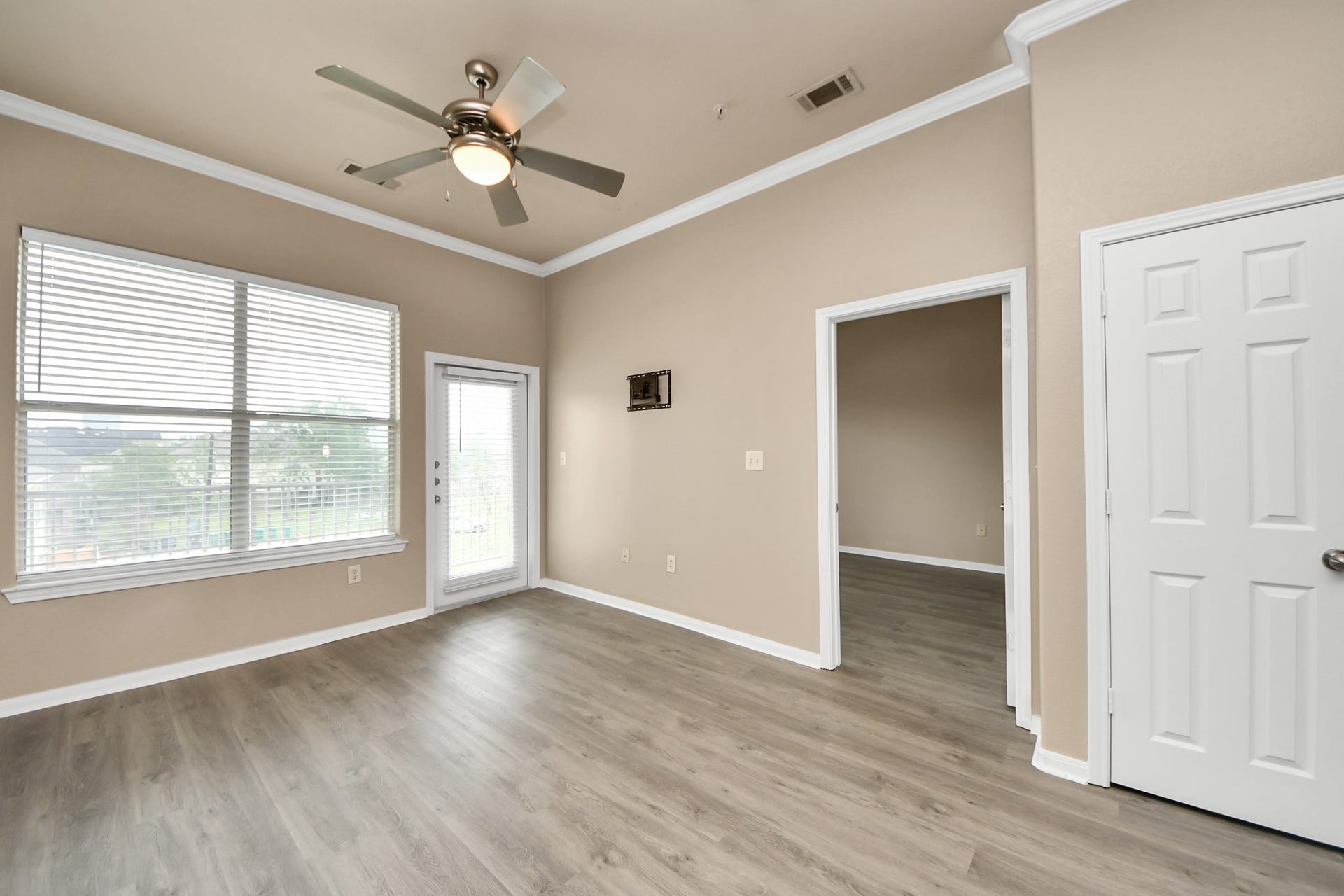 1441 East Street, #312, Houston, TX 77007 1441 East Street, #312, Houston, TX 77007