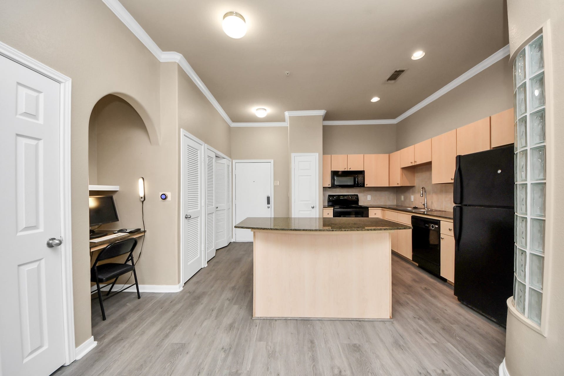 1441 East Street, #312, Houston, TX 77007 1441 East Street, #312, Houston, TX 77007