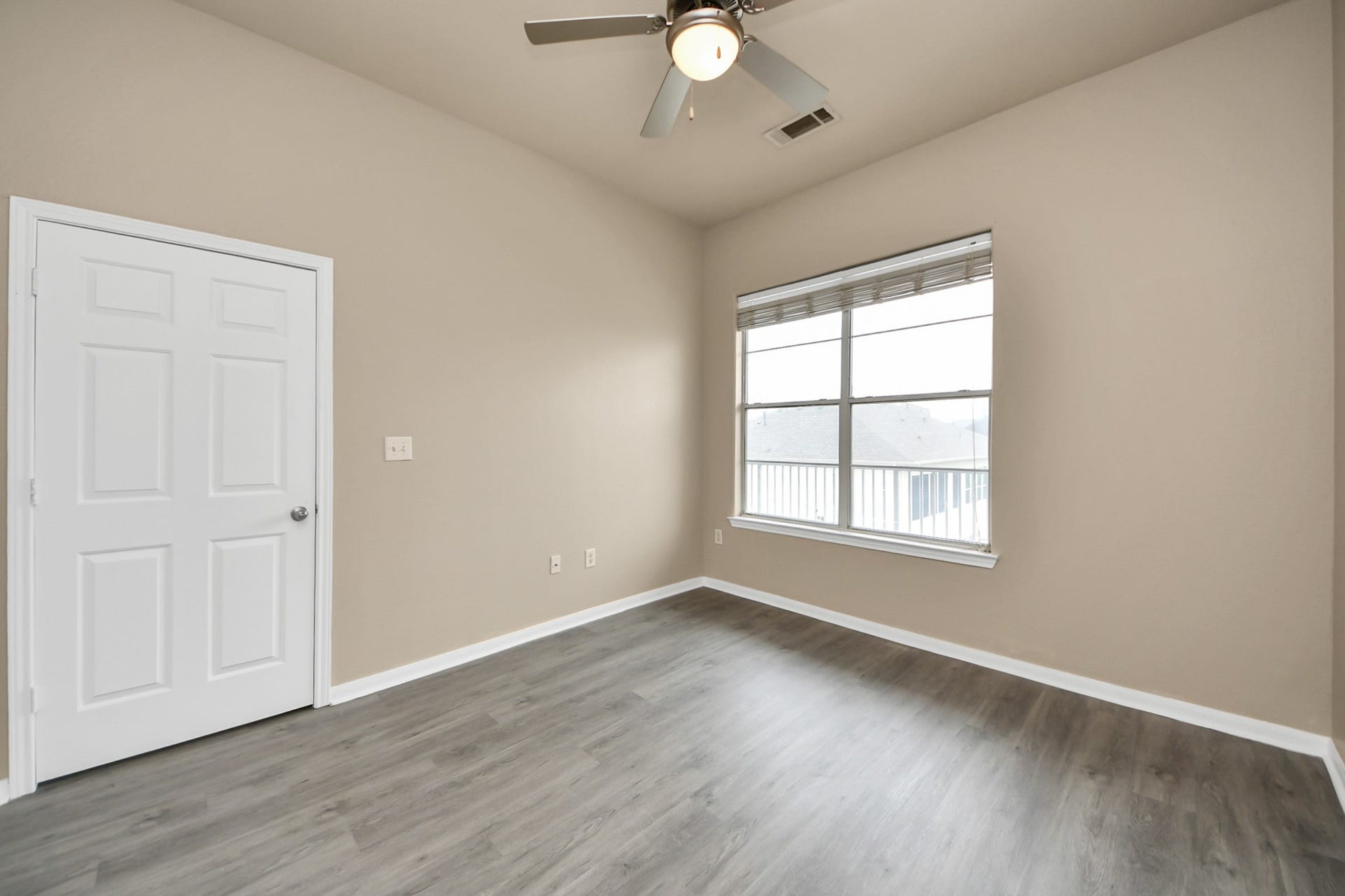 1441 East Street, #312, Houston, TX 77007 1441 East Street, #312, Houston, TX 77007