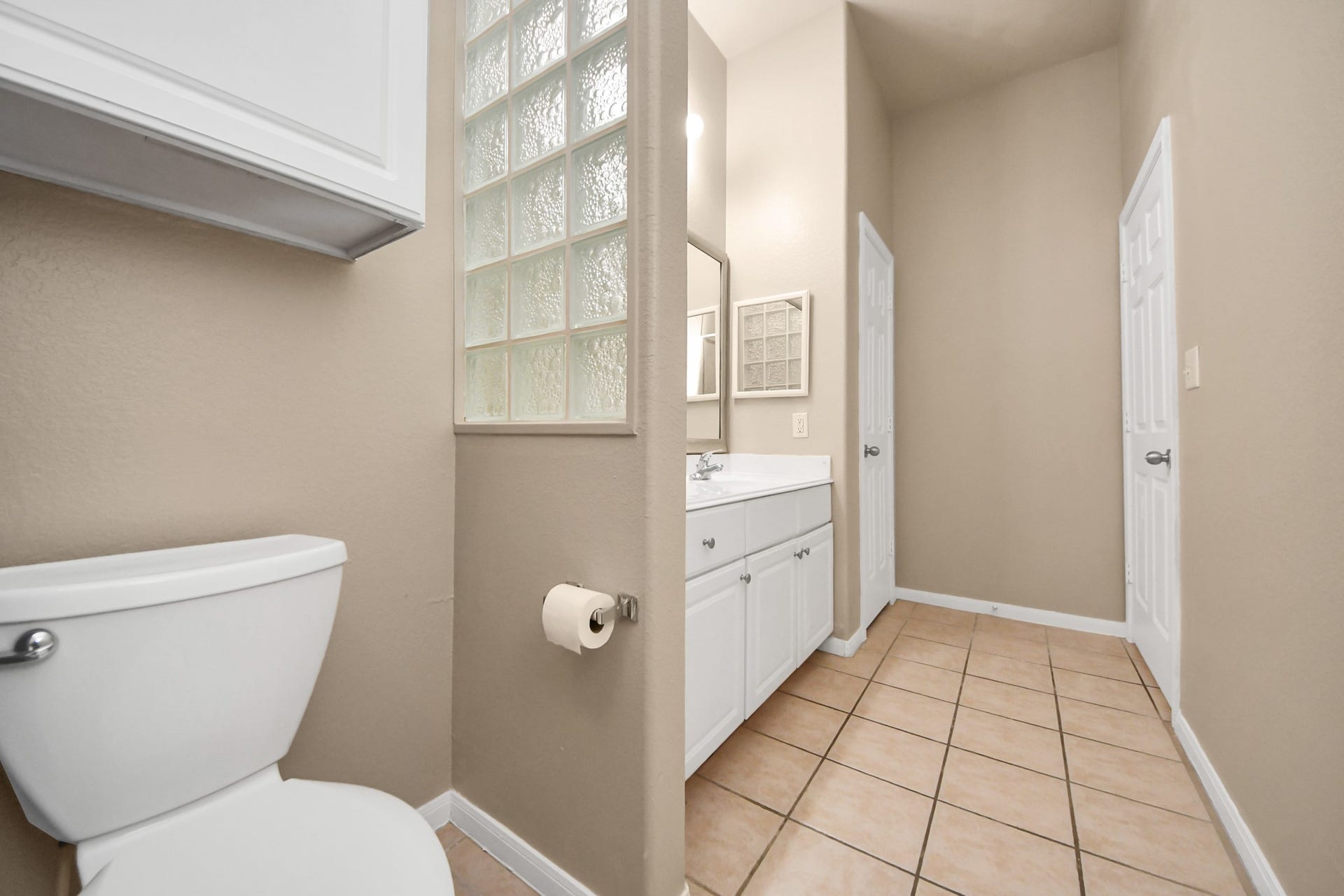 1441 East Street, #312, Houston, TX 77007 1441 East Street, #312, Houston, TX 77007