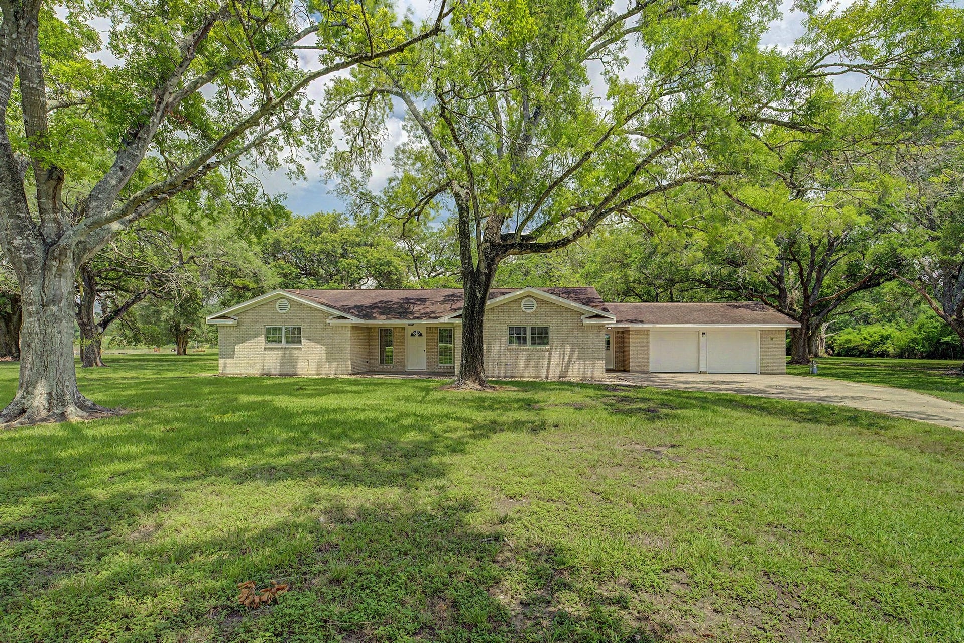 6907 Fm-2403, Alvin, TX 77511 6907 Fm-2403, Alvin, TX 77511