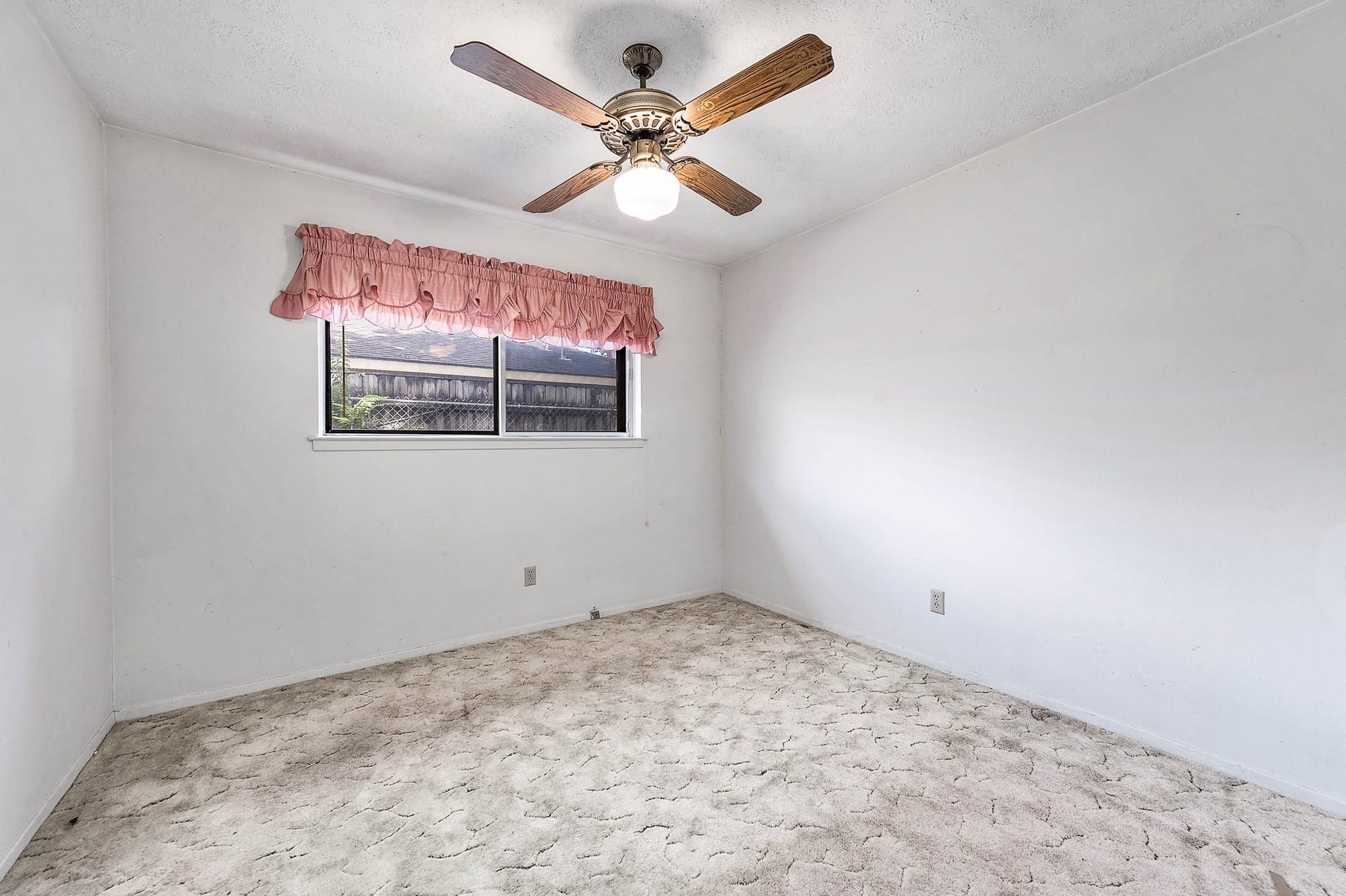 2308 Florence Avenue, Pasadena, TX 77502 2308 Florence Avenue, Pasadena, TX 77502