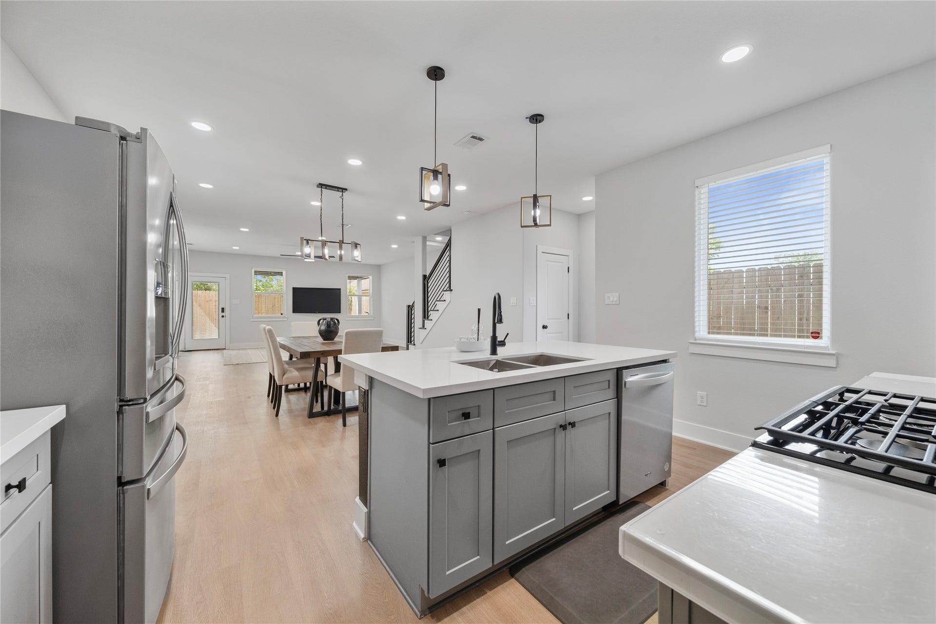 823 Enterprise Street, Houston, TX 77088