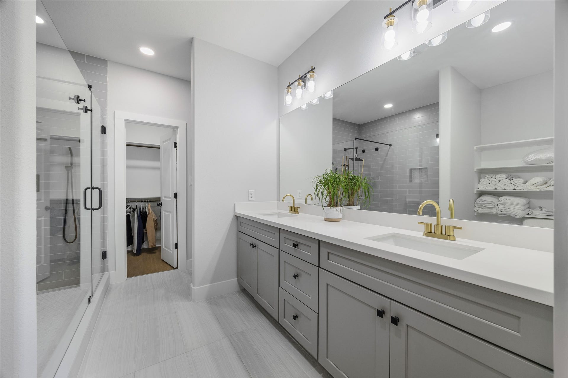 823 Enterprise Street, Houston, TX 77088