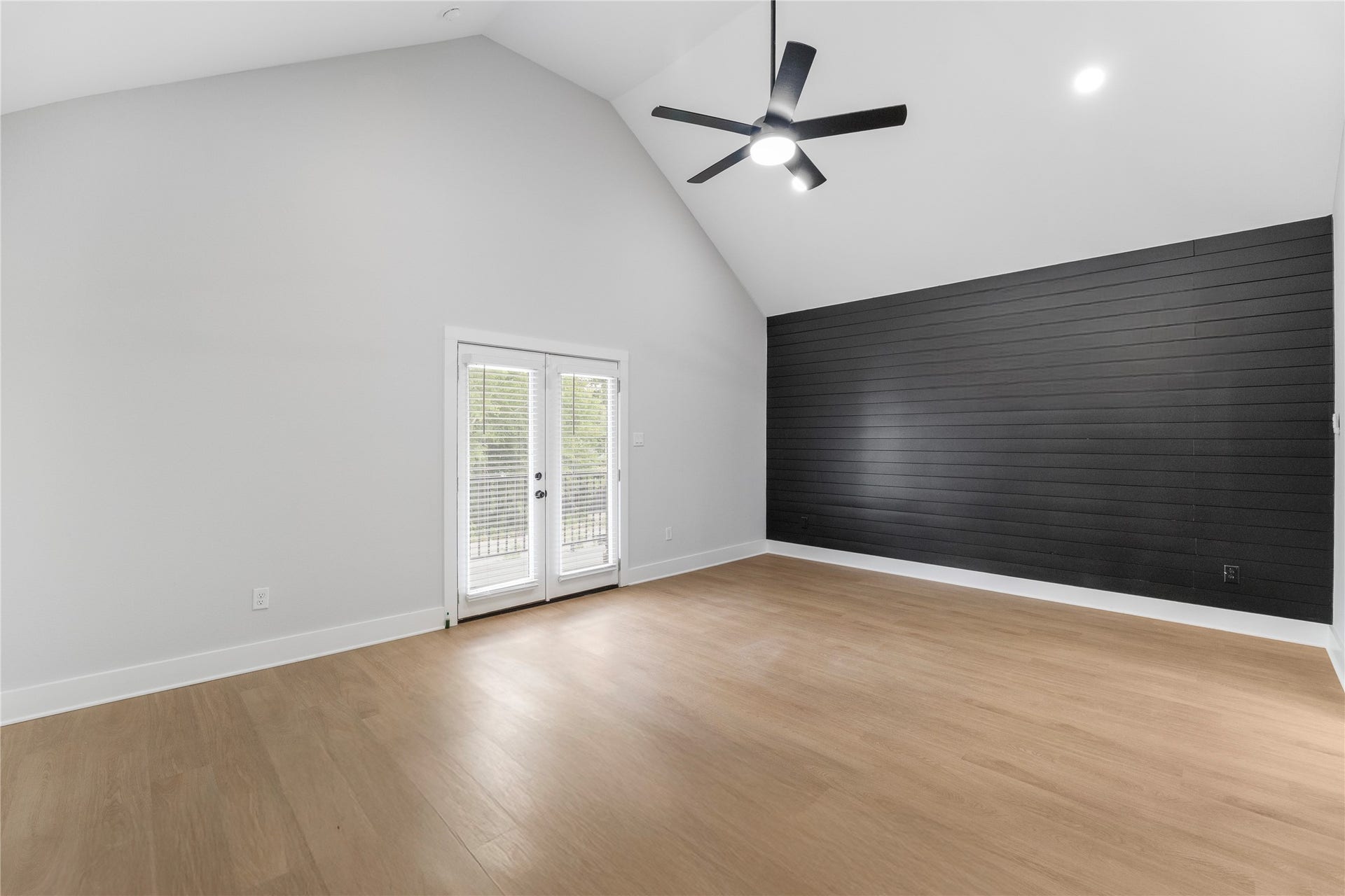 823 Enterprise Street, Houston, TX 77088