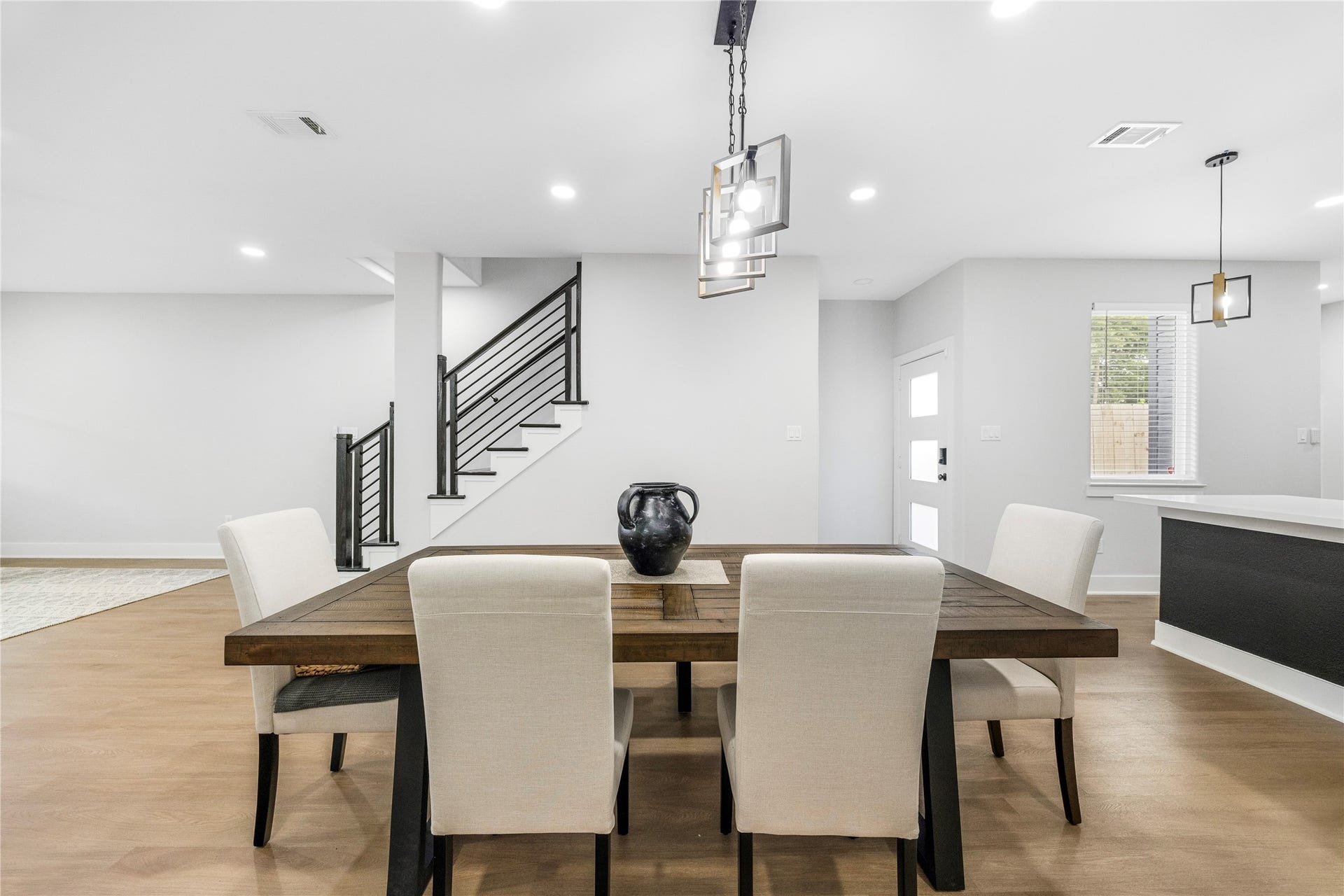 823 Enterprise Street, Houston, TX 77088
