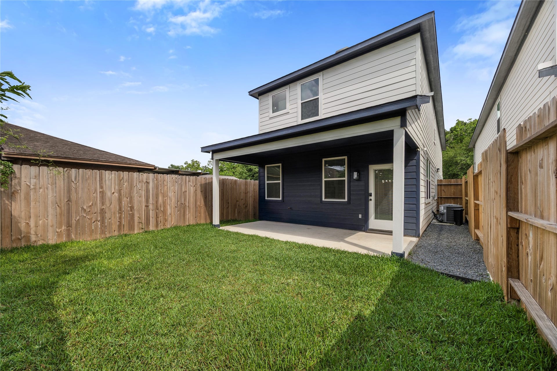 823 Enterprise Street, Houston, TX 77088