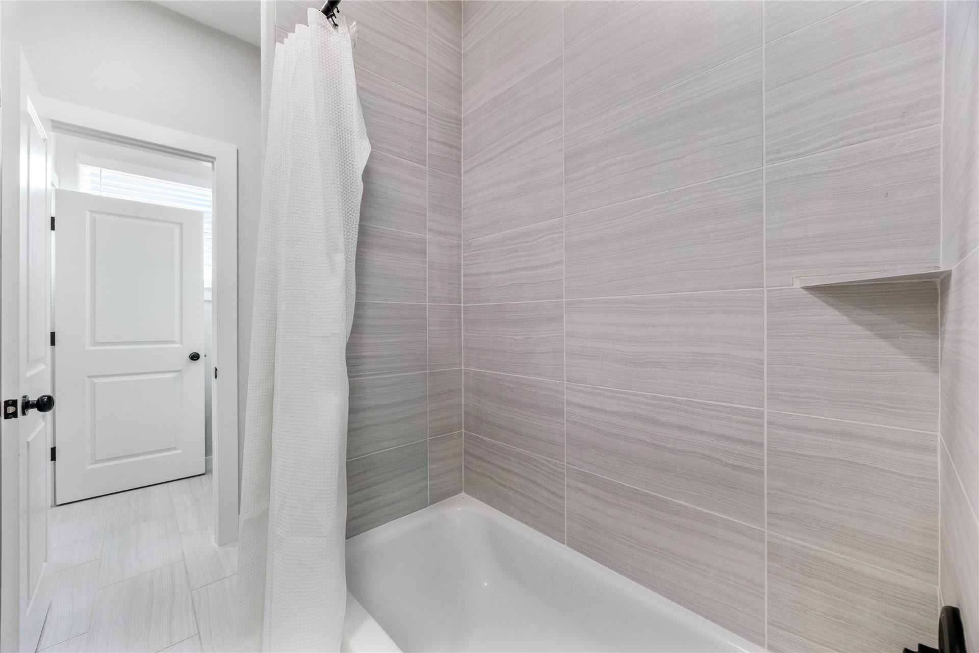 823 Enterprise Street, Houston, TX 77088