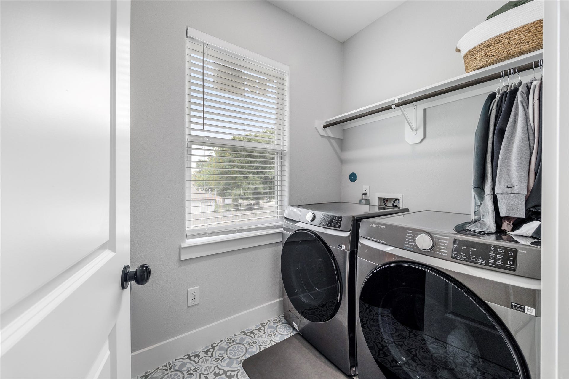 823 Enterprise Street, Houston, TX 77088