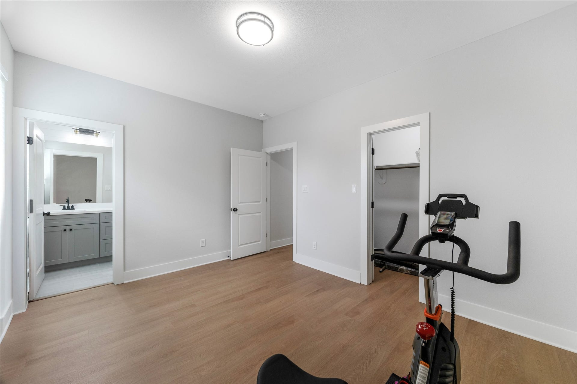 823 Enterprise Street, Houston, TX 77088