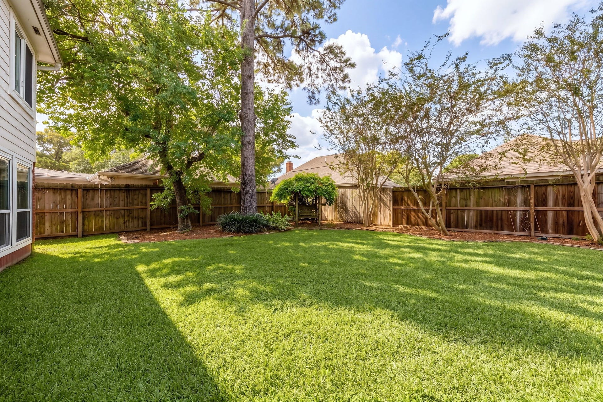7407 Knoll Cliff Court, Houston, TX 77095