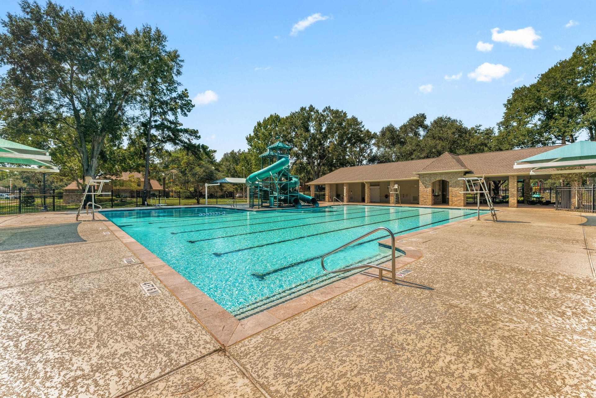 7407 Knoll Cliff Court, Houston, TX 77095