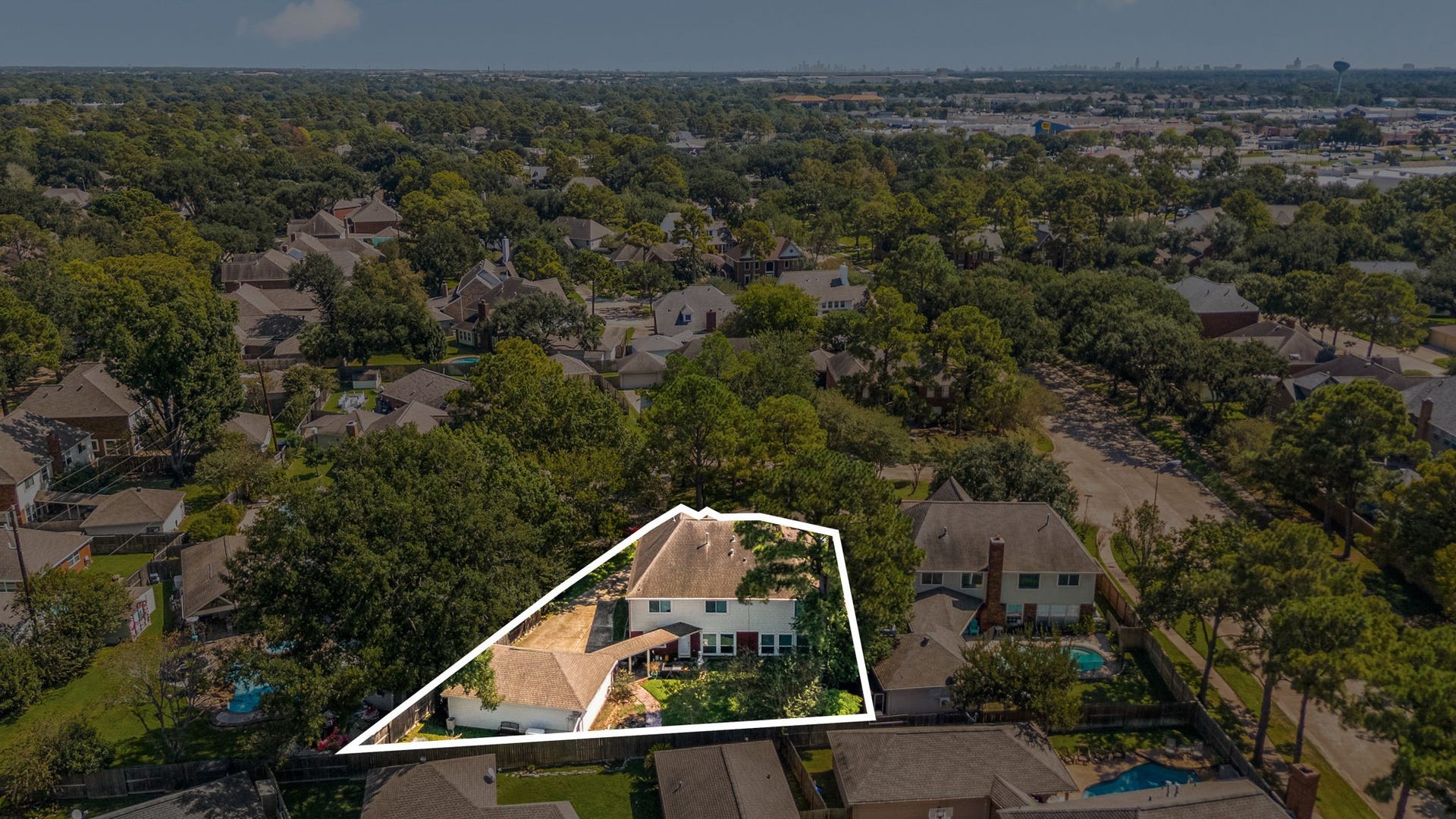 7407 Knoll Cliff Court, Houston, TX 77095