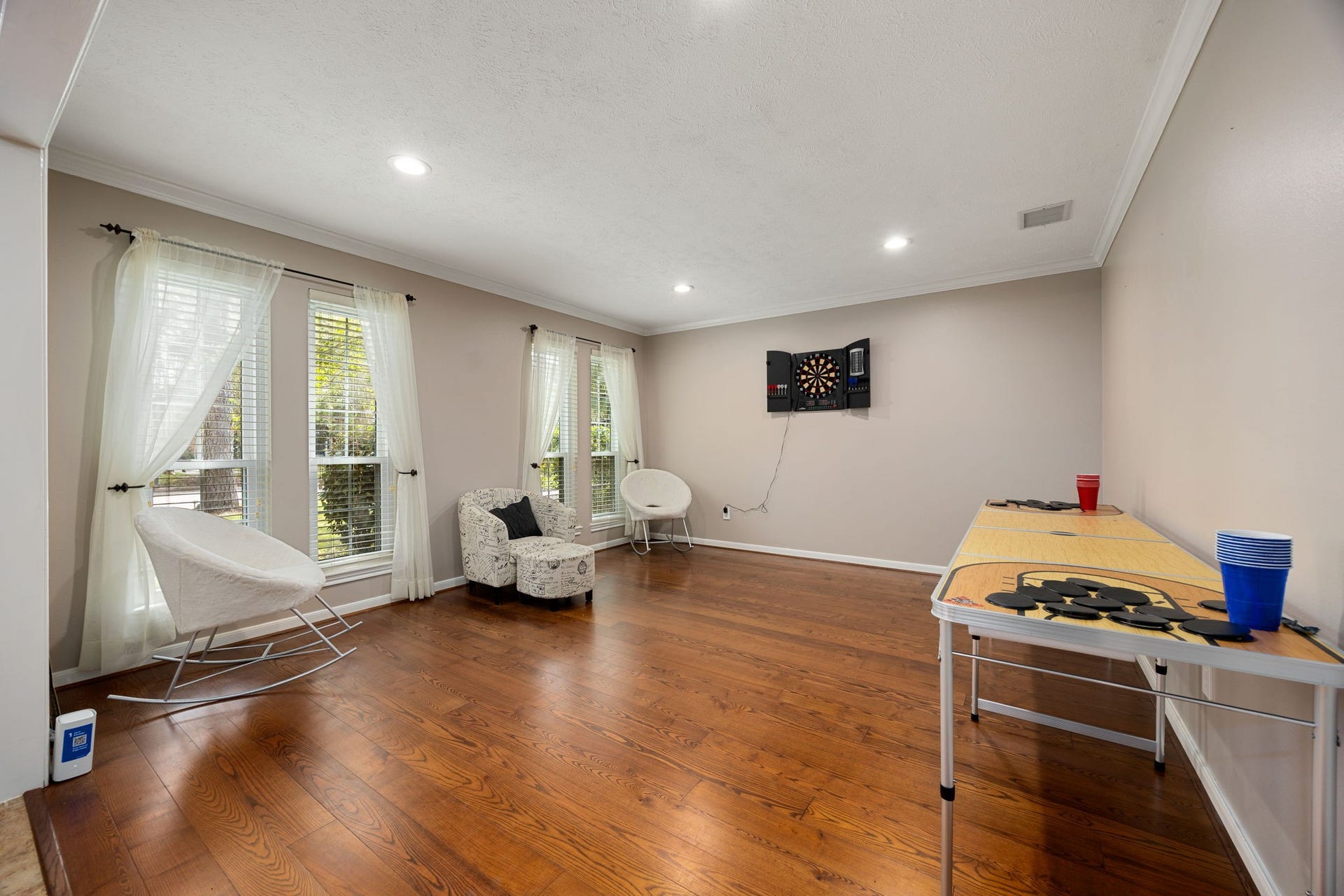 7407 Knoll Cliff Court, Houston, TX 77095