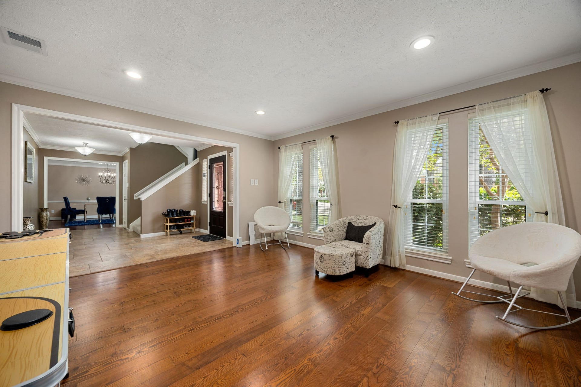 7407 Knoll Cliff Court, Houston, TX 77095
