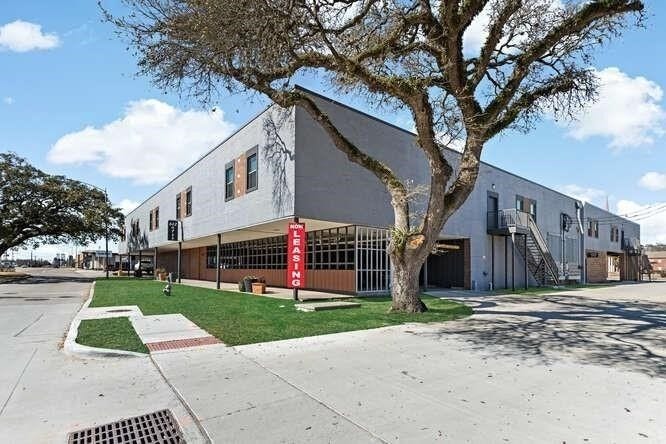 612 W Texas Avenue Unit 201, Baytown, TX 77520 612 W Texas Avenue Unit 201, Baytown, TX 77520