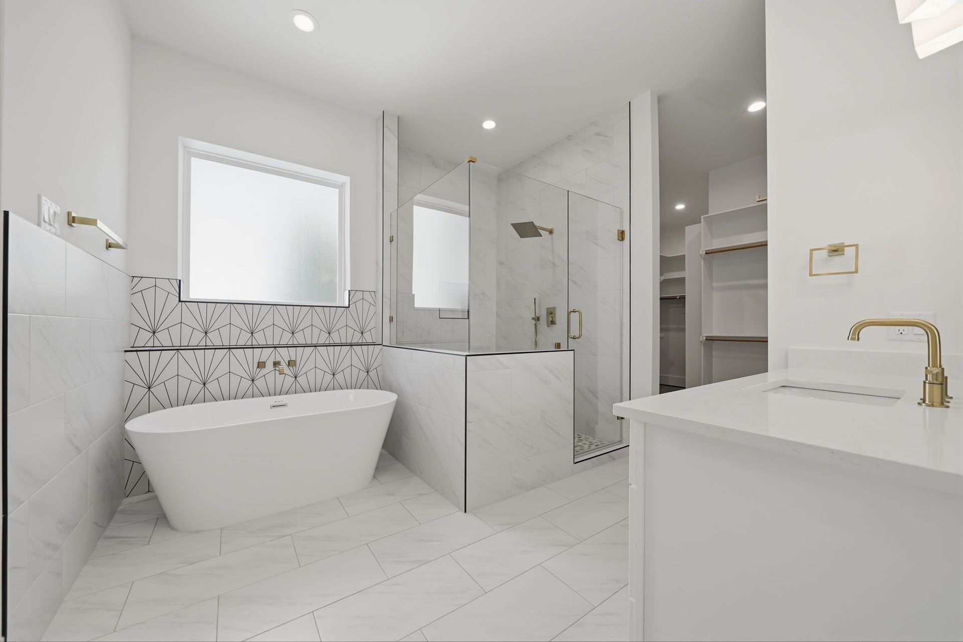 1120 E 26th Street, Houston, TX 77009 1120 E 26th Street, Houston, TX 77009