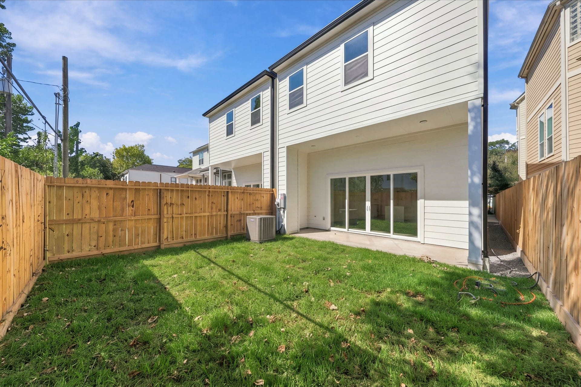 1120 E 26th Street, Houston, TX 77009 1120 E 26th Street, Houston, TX 77009