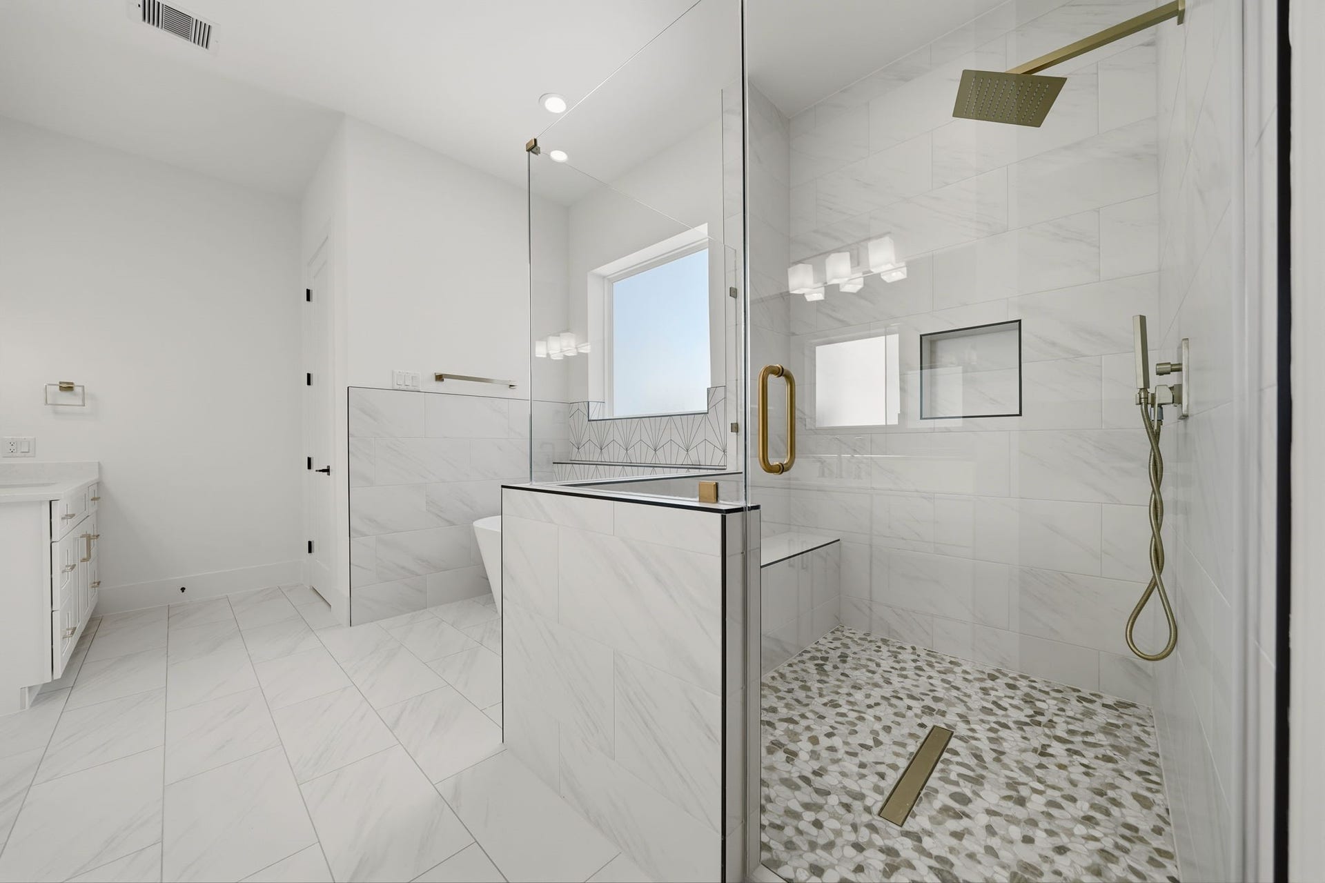 1120 E 26th Street, Houston, TX 77009 1120 E 26th Street, Houston, TX 77009