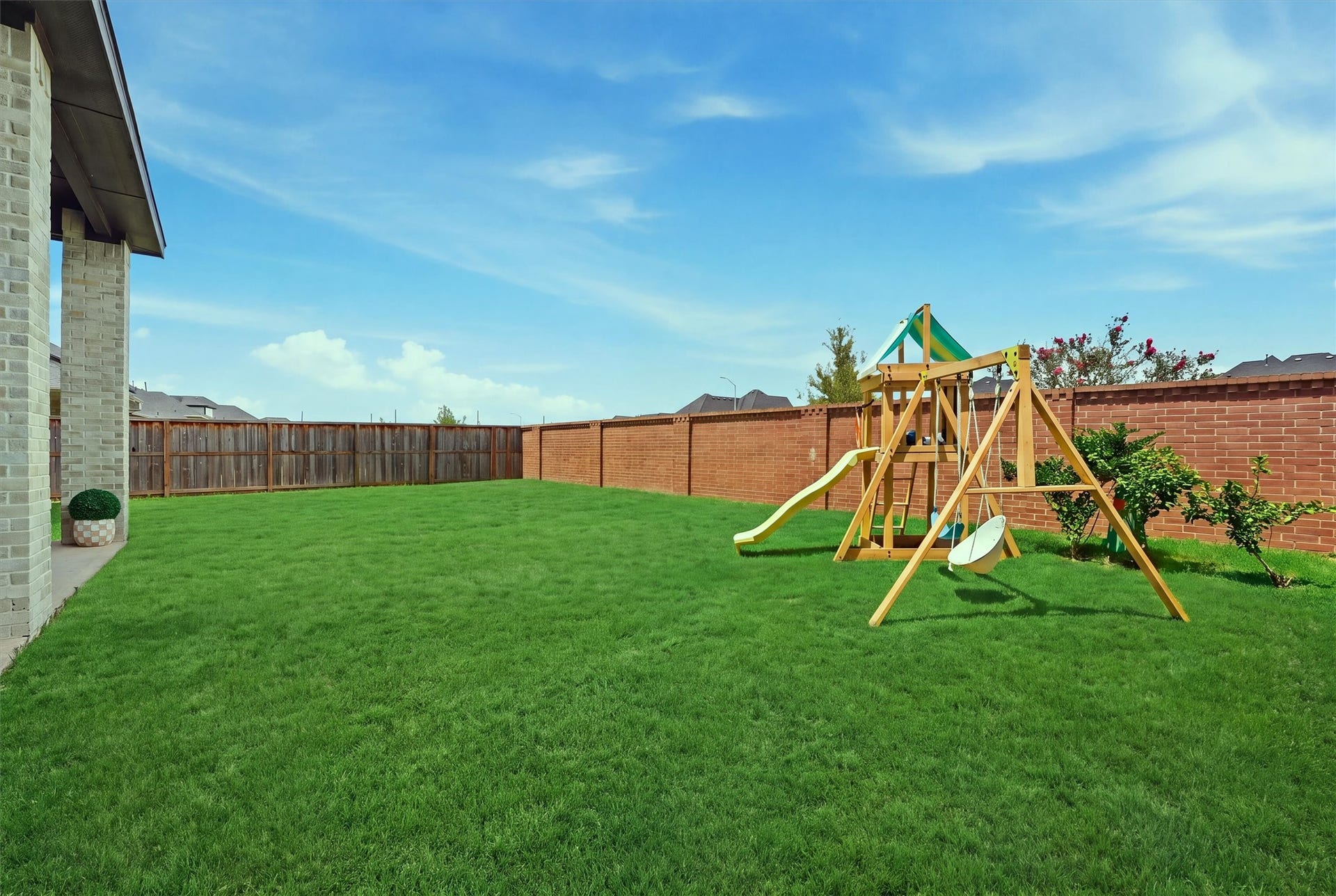 20222 Palomar Pointe Drive, Cypress, TX 77433 Experience the perfect blend of relaxation and recreation in a fully fenced backyard, boasting a lush green lawn and ample space for play, pets, and entertaining. No backyard neighbors!