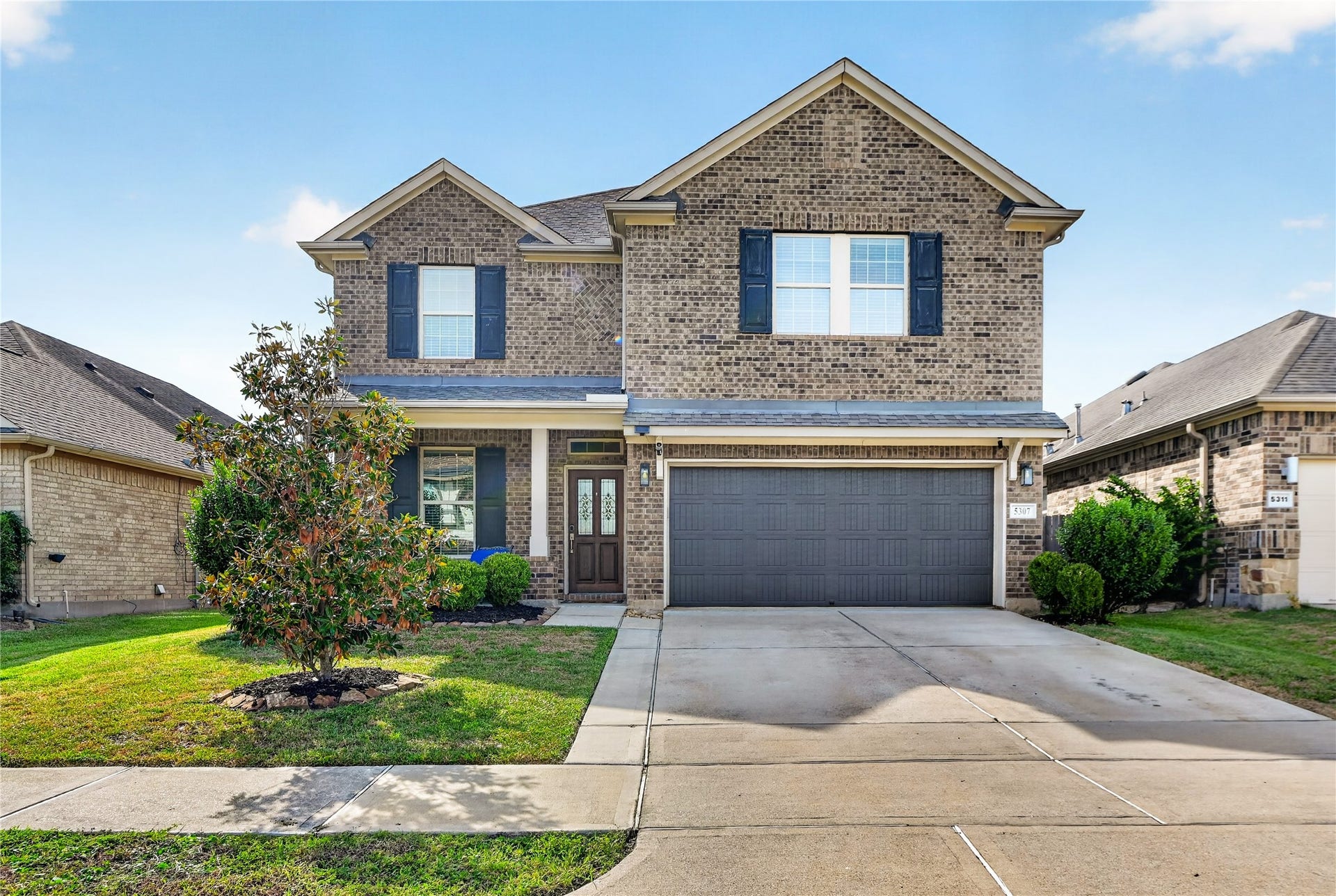 5307 Royal Press Drive, Katy, TX 77493 Ready to tour the best deal in King Crossing? Welcome to 5307 Royal Press.