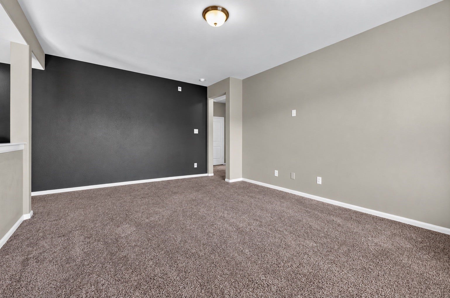 5307 Royal Press Drive, Katy, TX 77493 Game room located on the second floor that overlooks the first floor.