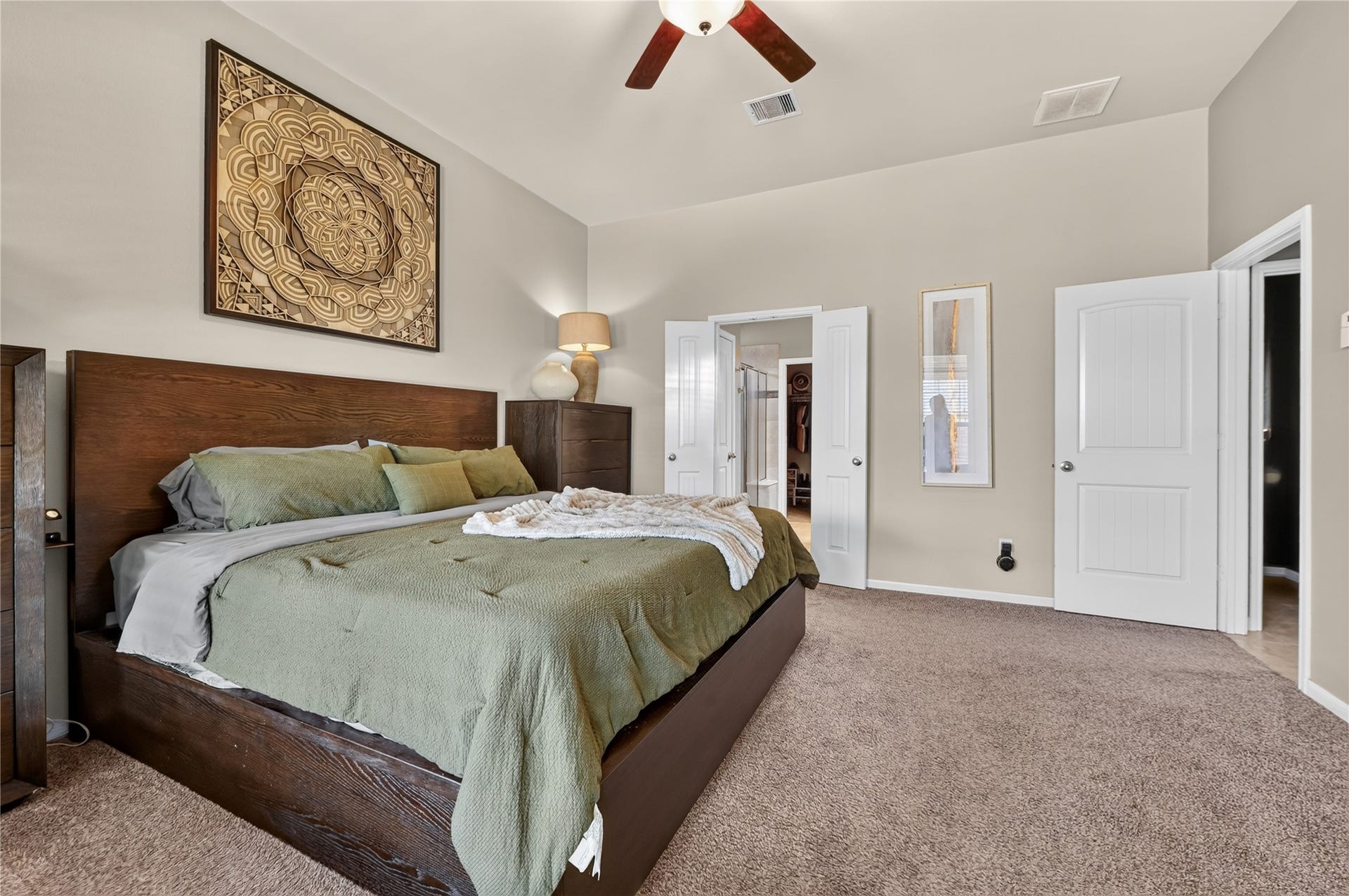 5307 Royal Press Drive, Katy, TX 77493 Primary Bedroom located on the first floor.