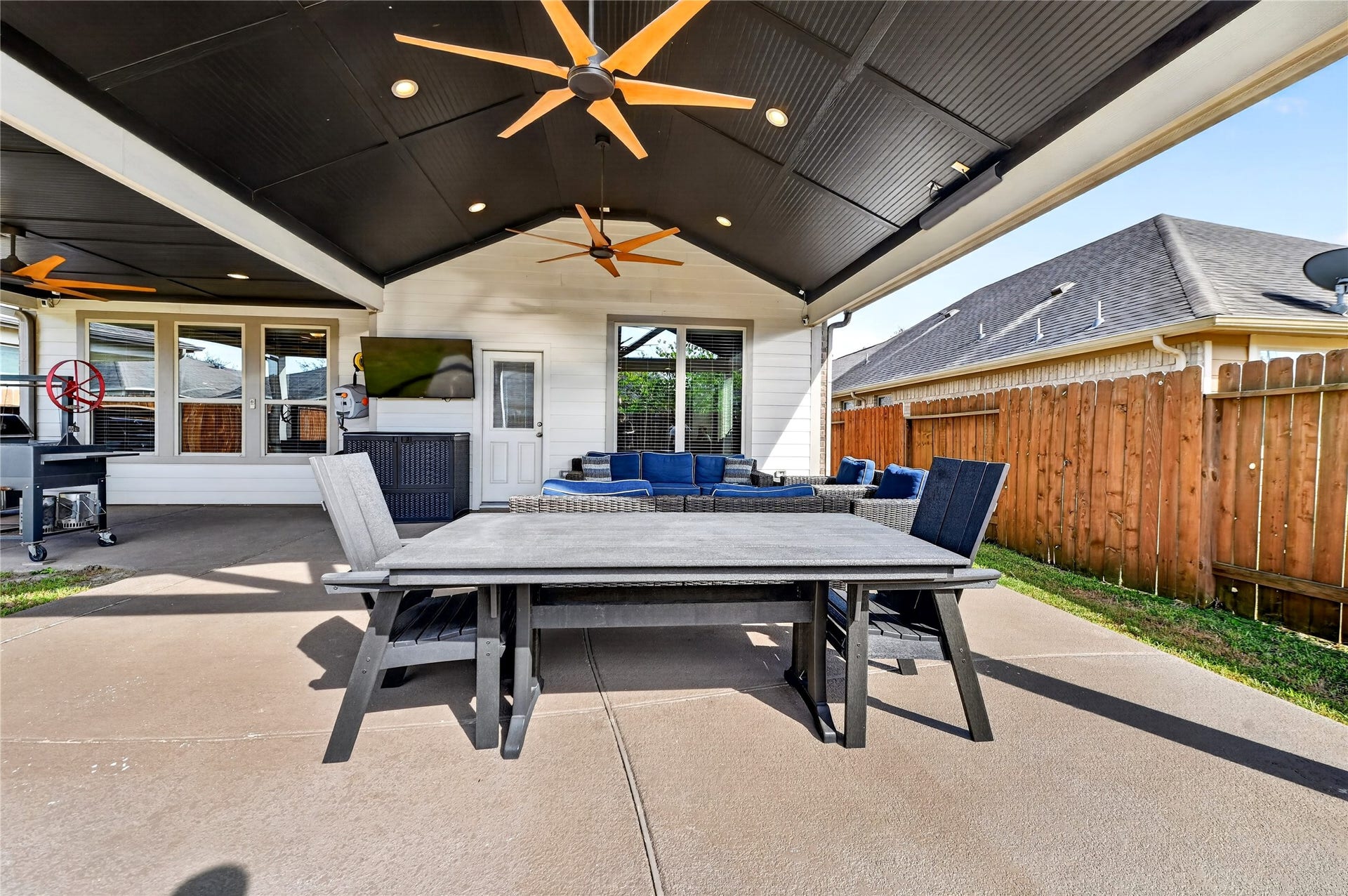 5307 Royal Press Drive, Katy, TX 77493 Huge custom patio outside. Great for any weather. Over 770 sqft.