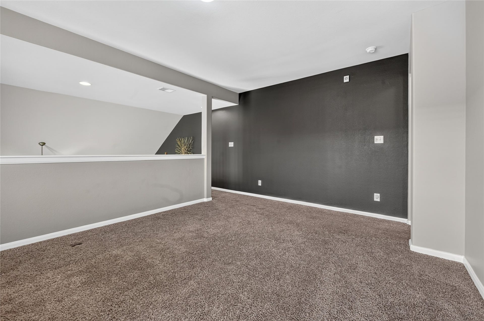 5307 Royal Press Drive, Katy, TX 77493 Game room located on the second floor that overlooks the first floor.