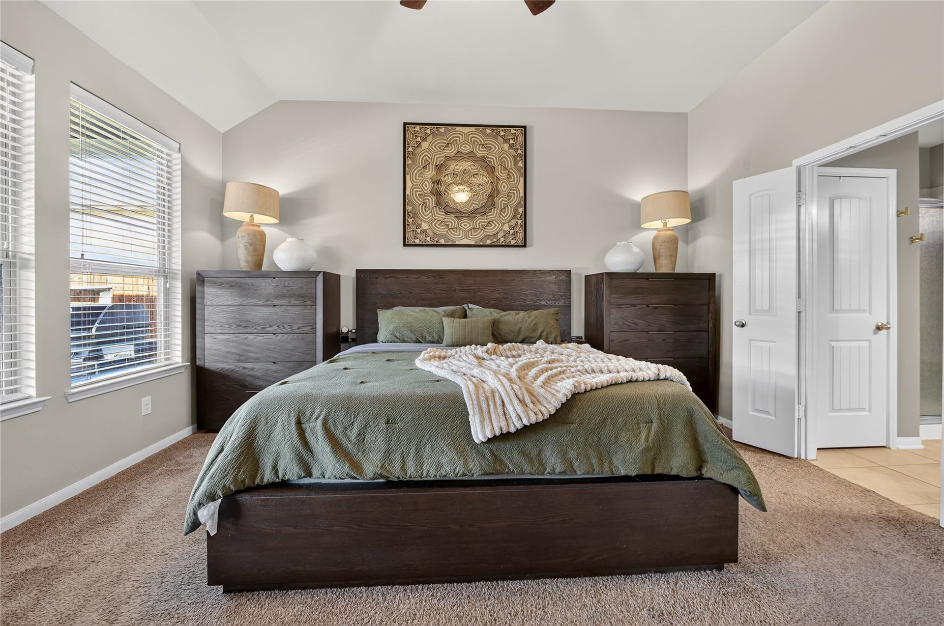 5307 Royal Press Drive, Katy, TX 77493 Primary Bedroom located on the first floor.